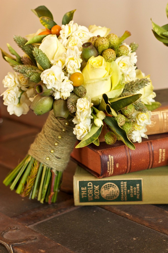  I saw this lovely bouquet by Botanica floral design I had to share it
